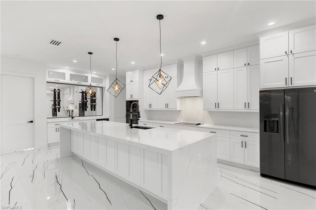 167 Everglades BLVD N