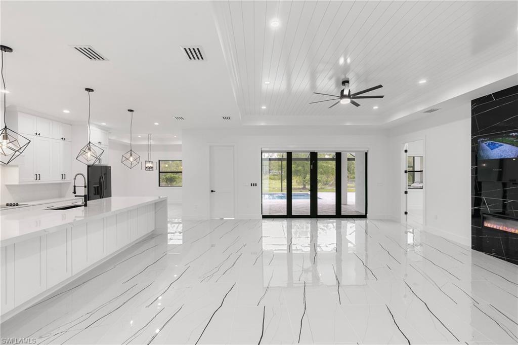 167 Everglades BLVD N