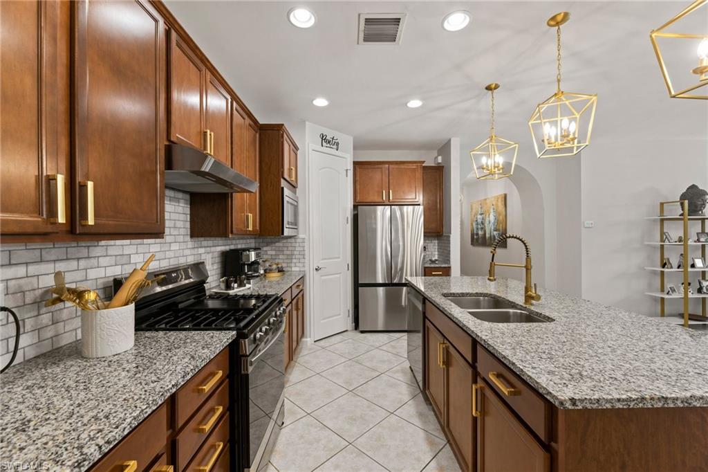 6608 Ensor CT