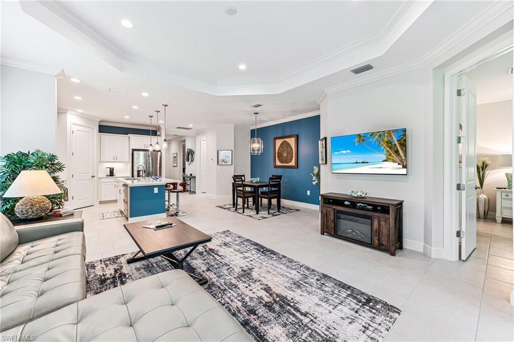 2135 Marquesa CIR