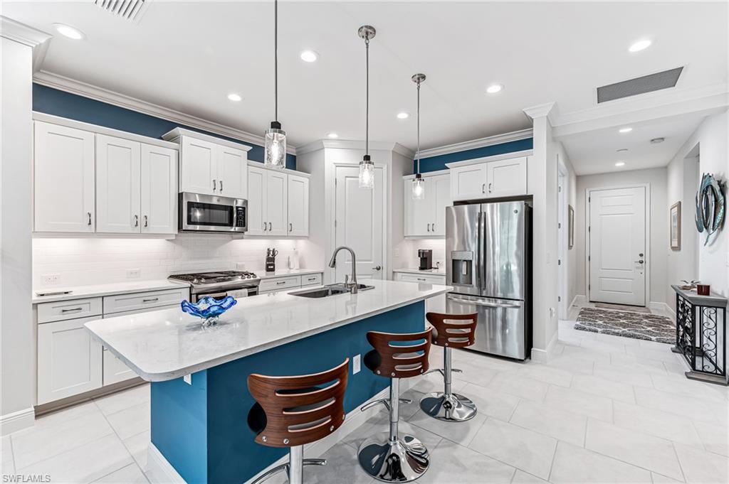 2135 Marquesa CIR