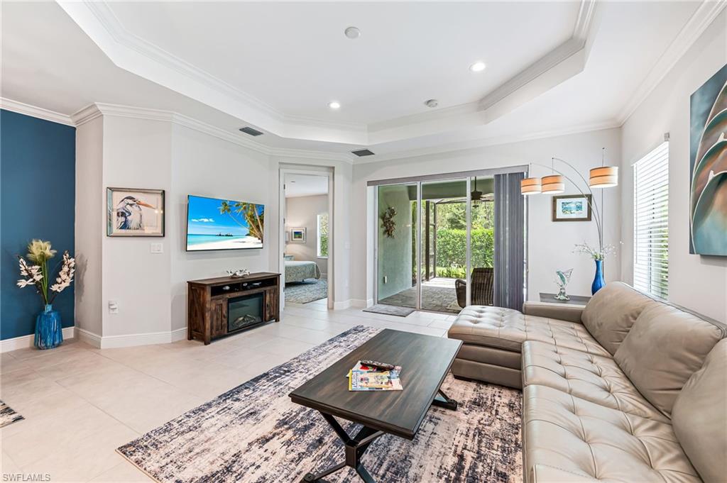 2135 Marquesa CIR