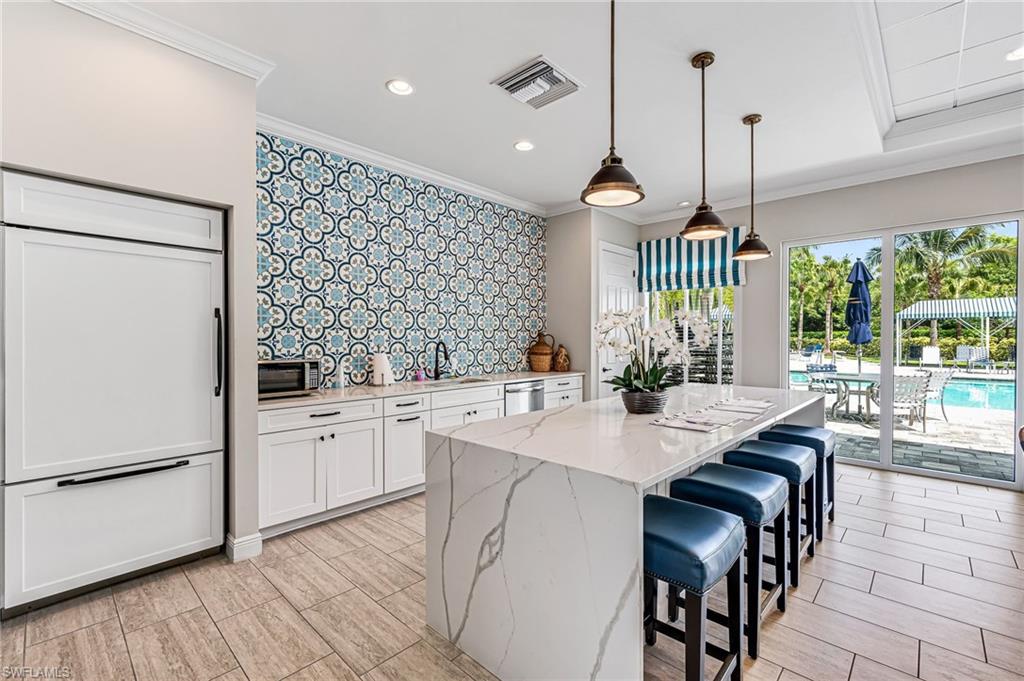 2135 Marquesa CIR