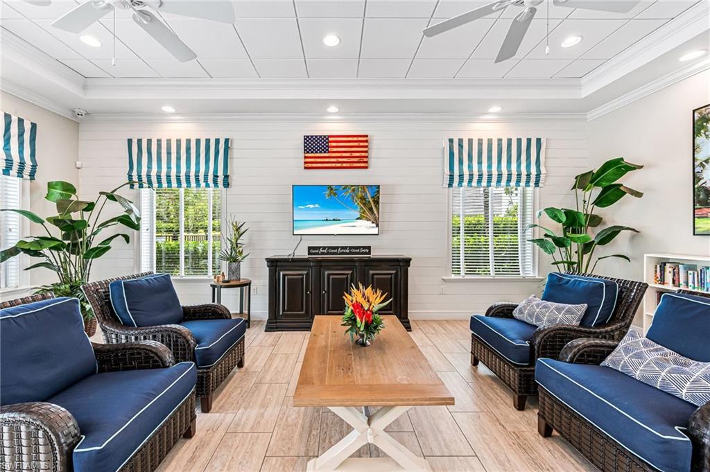 2135 Marquesa CIR