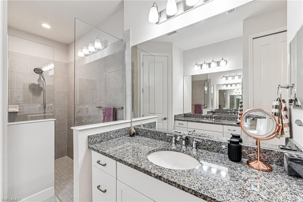 2135 Marquesa CIR