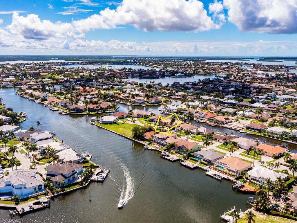 1160 Twin Oak CT