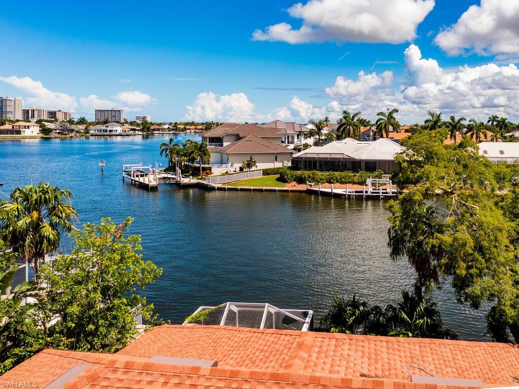 1160 Twin Oak CT