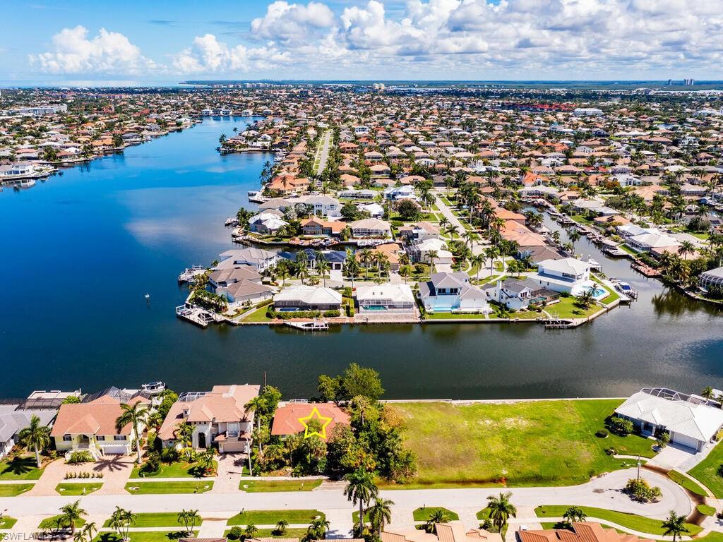 1160 Twin Oak CT