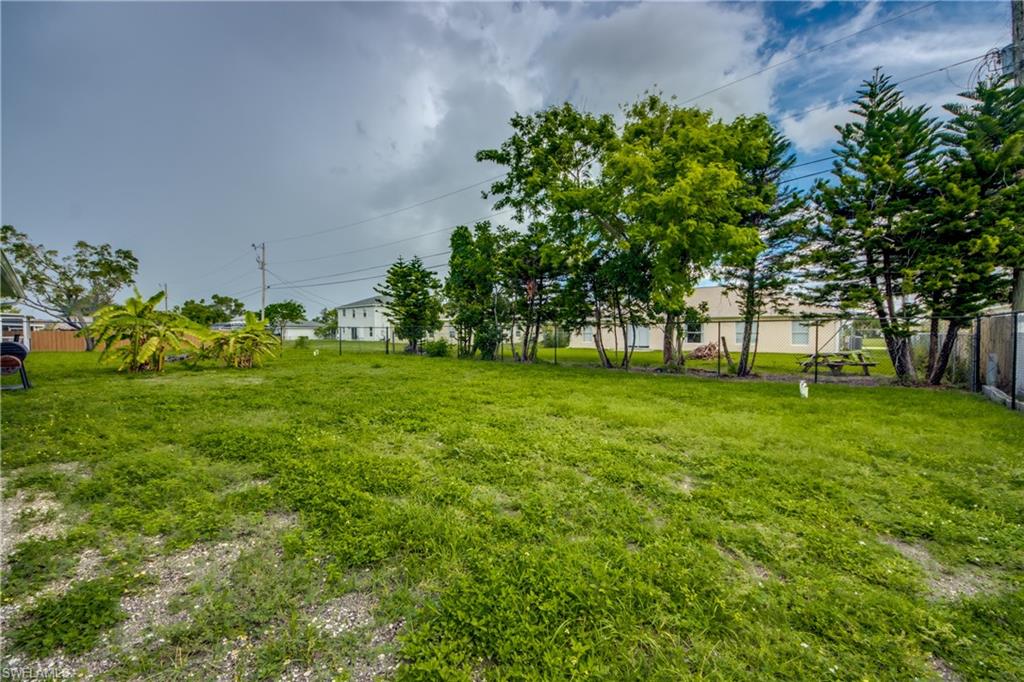 617 SW 4th TER