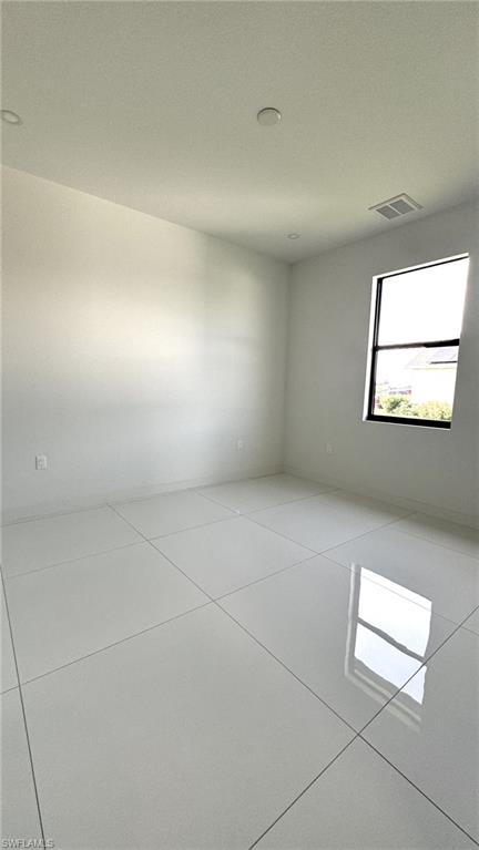 2027 NW 9th AVE