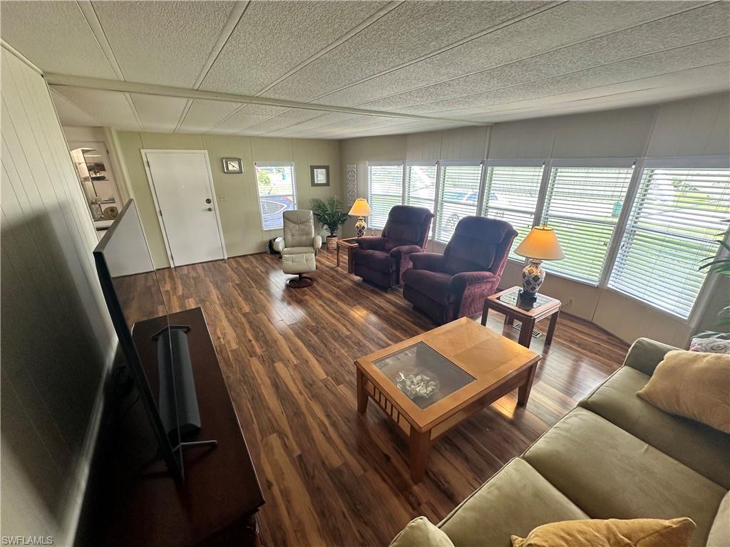 220 Pine Key LN # 209