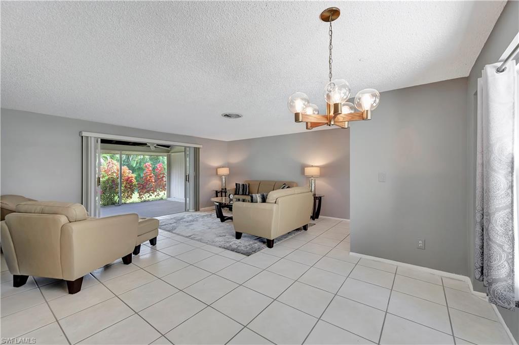 2377 Outrigger LN