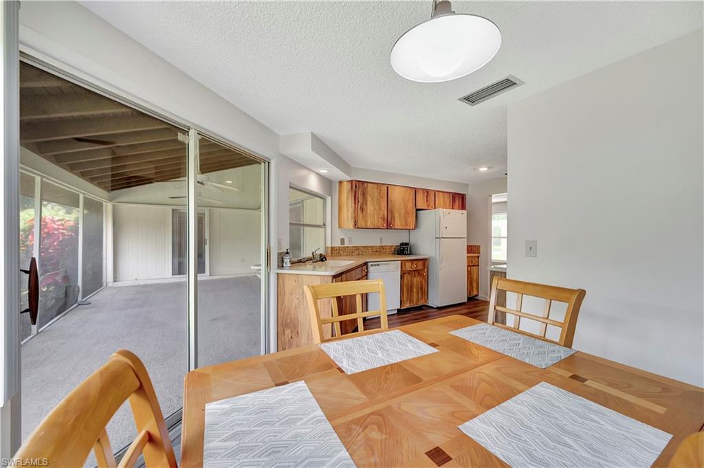 2377 Outrigger LN