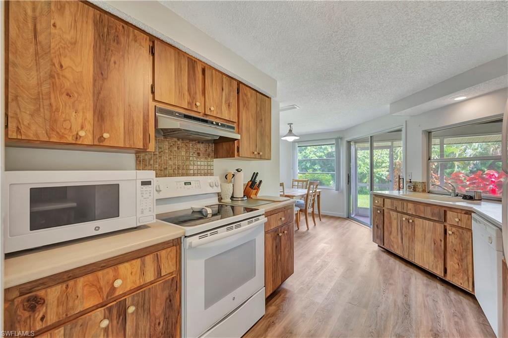 2377 Outrigger LN
