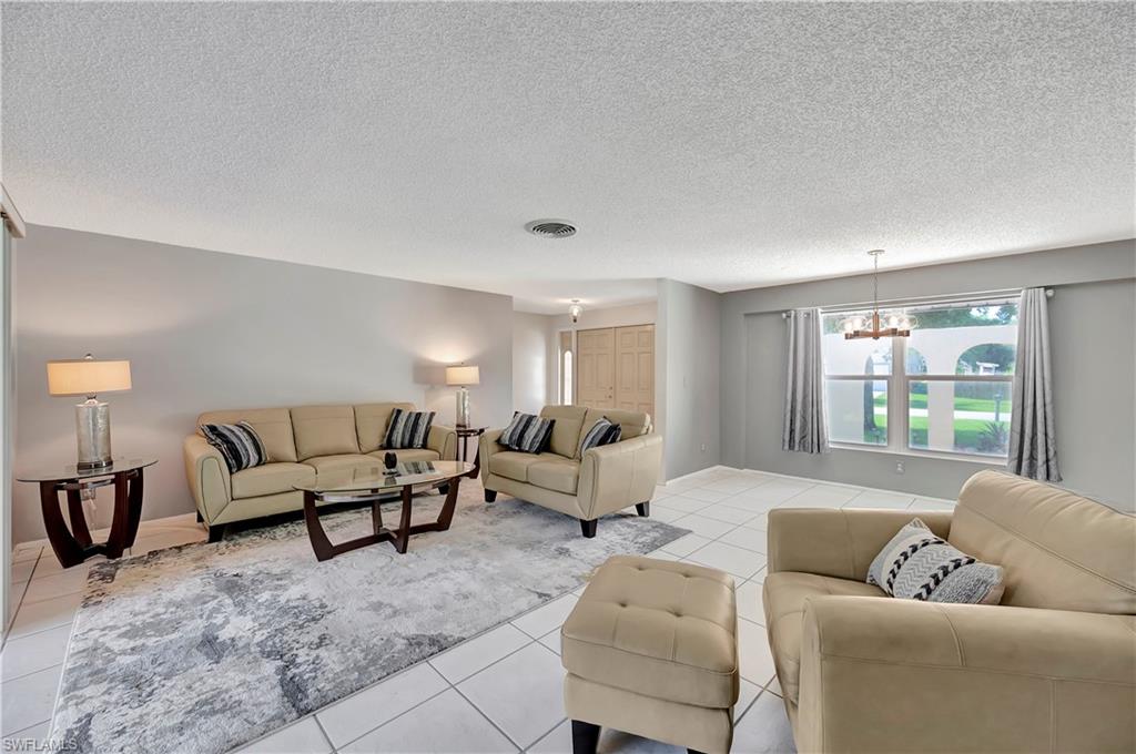 2377 Outrigger LN