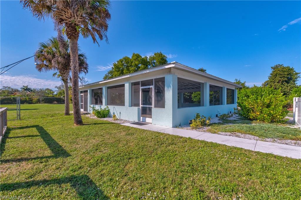 2377 Outrigger LN