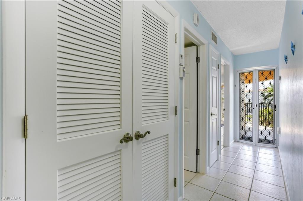 25850 Hickory BLVD # A Unit: 305 A