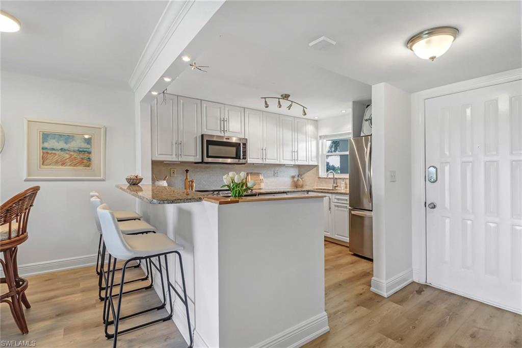 21 High Point CIR E # 208