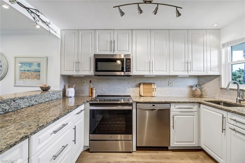 21 High Point CIR E # 208