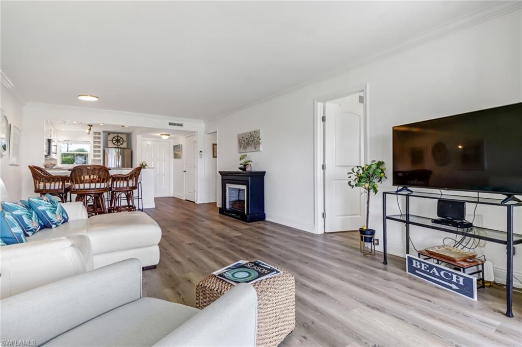 21 High Point CIR E # 208