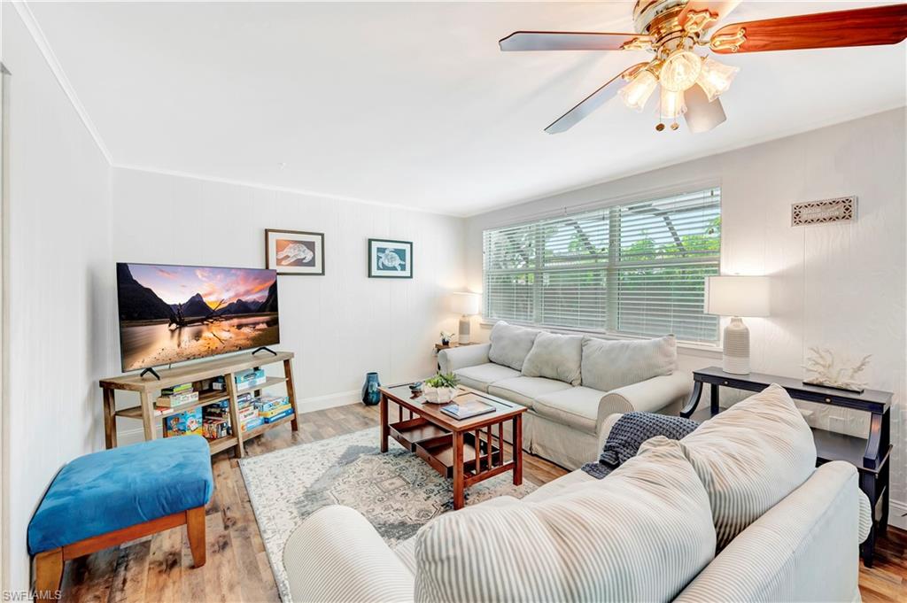 802 8th CT W