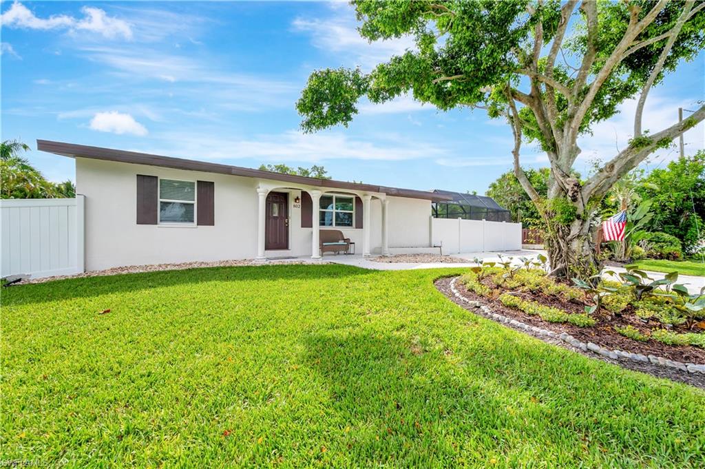 802 8th CT W
