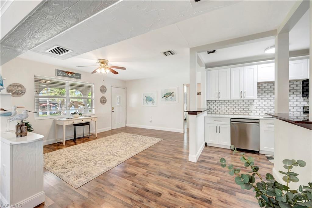 802 8th CT W