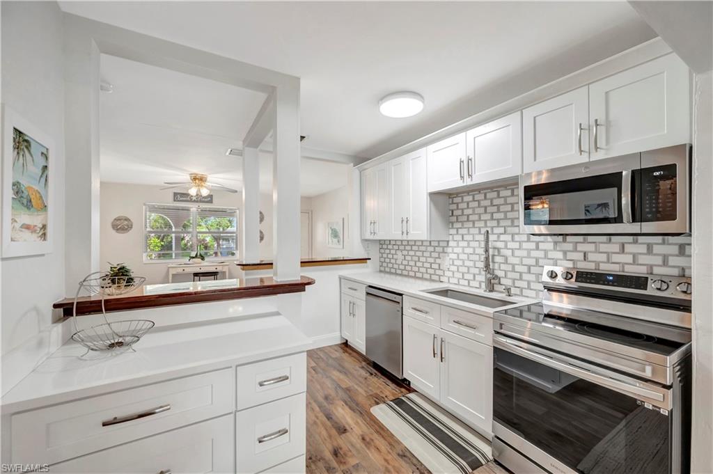 802 8th CT W