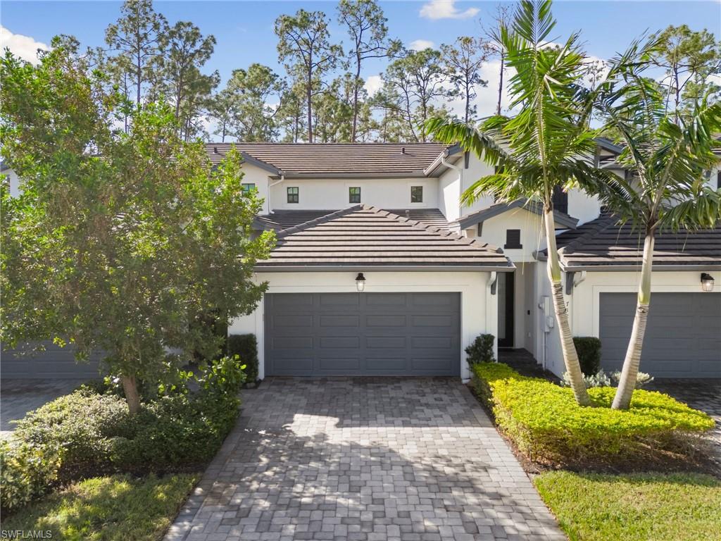 7328 Rockefeller DR