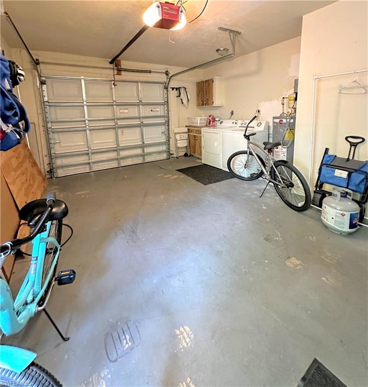 856 98th AVE N
