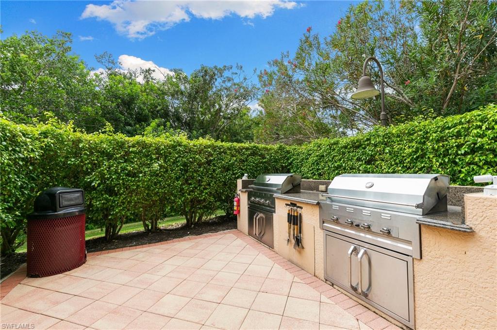 1050 Borghese LN # 402