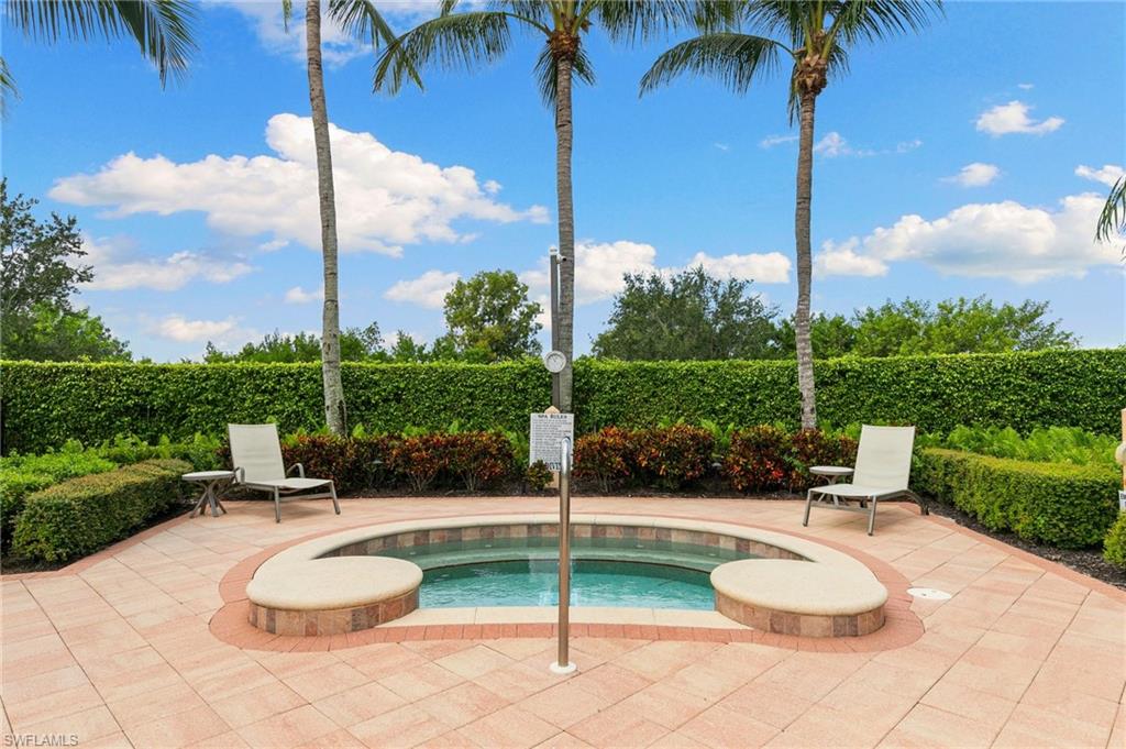 1050 Borghese LN # 402