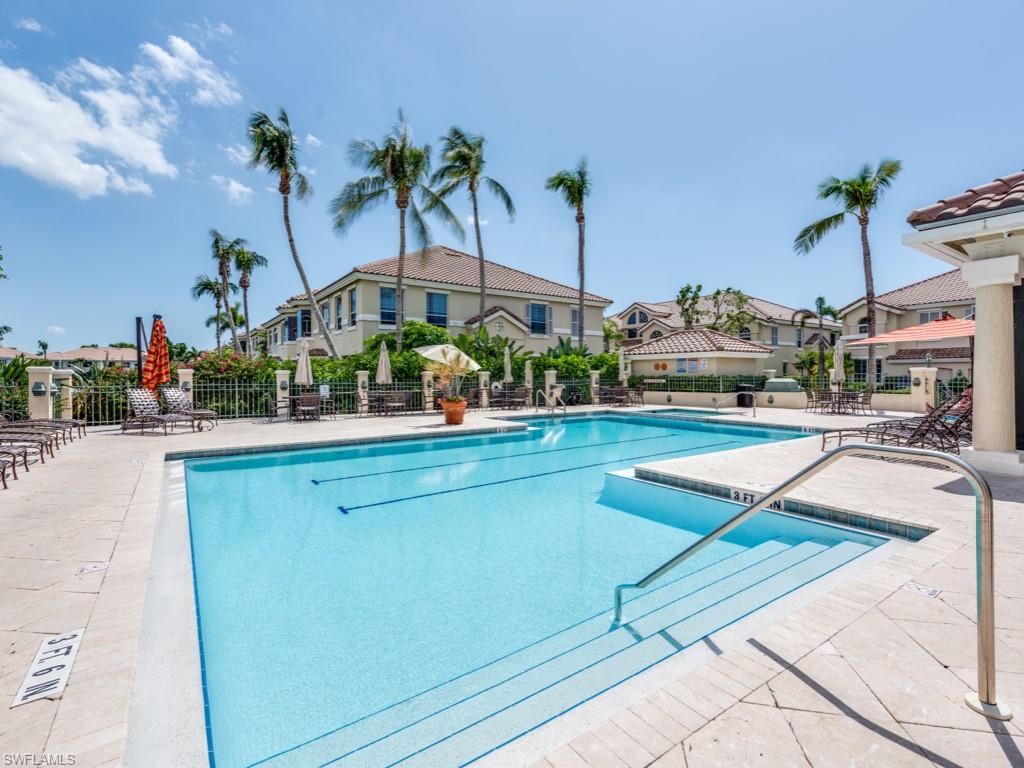 241 Colonade CIR