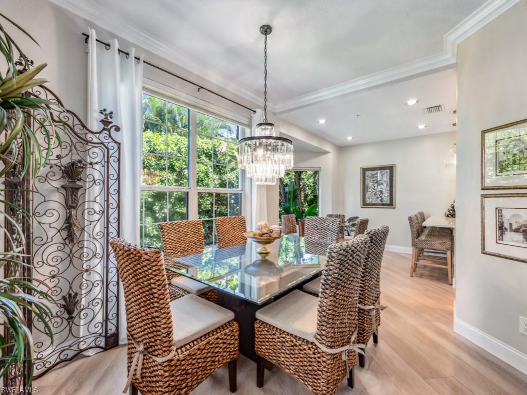 241 Colonade CIR