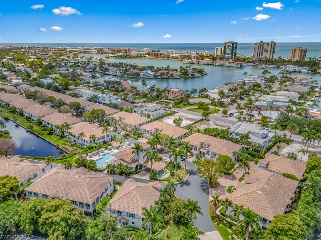 241 Colonade CIR