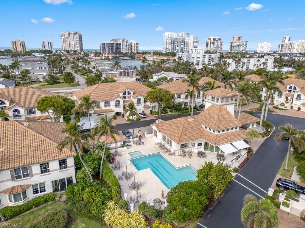 241 Colonade CIR