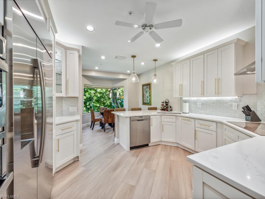 241 Colonade CIR