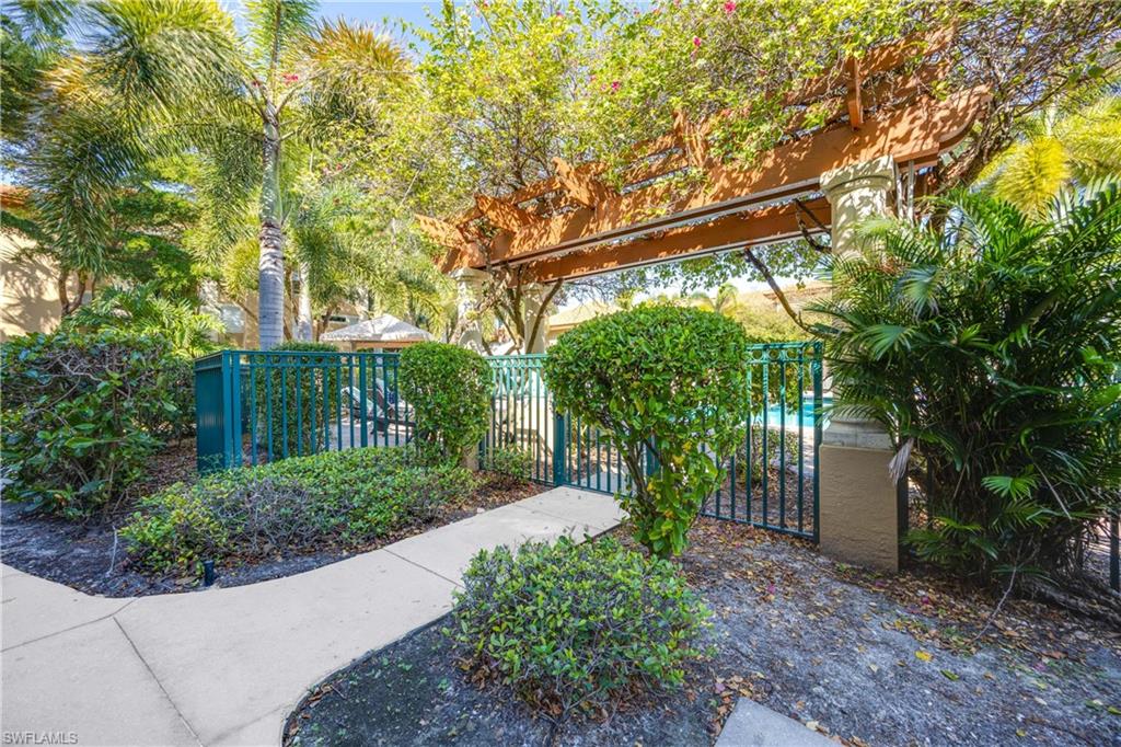 8870 Colonnades CT W # 328