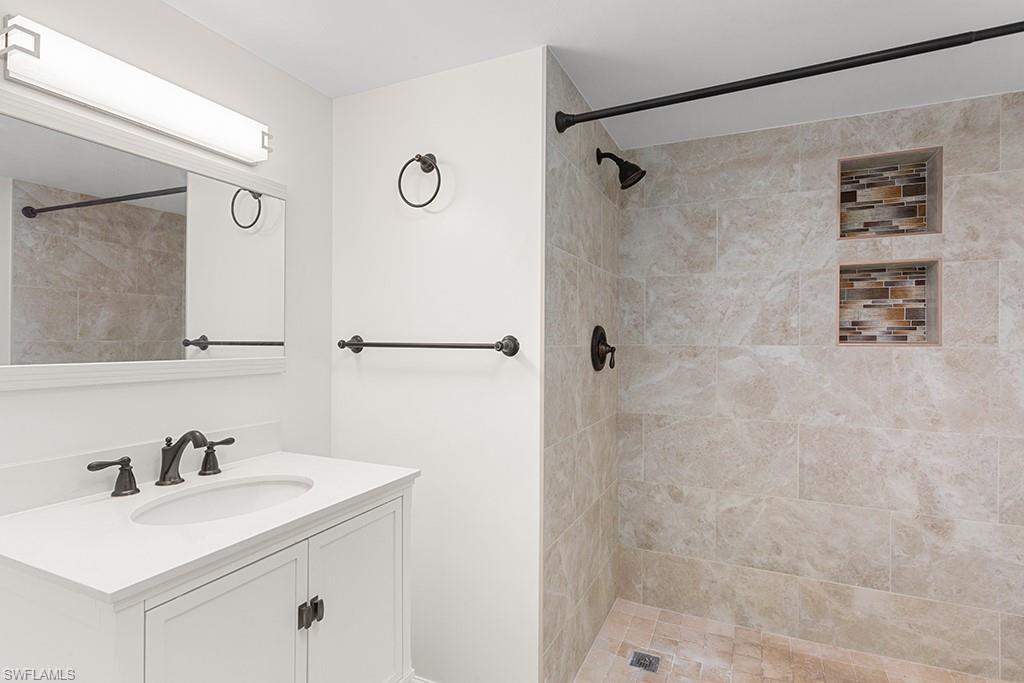 5709 Gage LN # 103 Unit: F-103