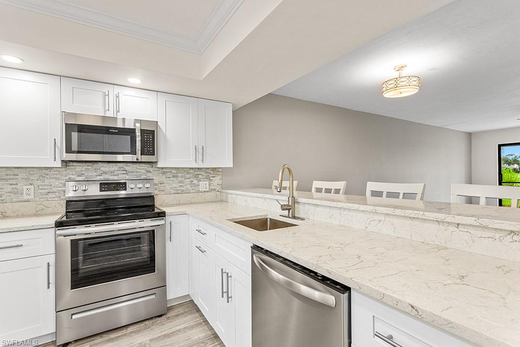 5709 Gage LN # 103 Unit: F-103