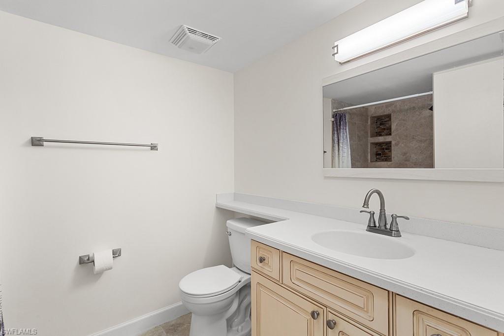5709 Gage LN # 103 Unit: F-103