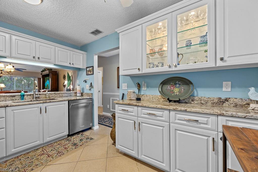 3685 Amberly CIR # D303