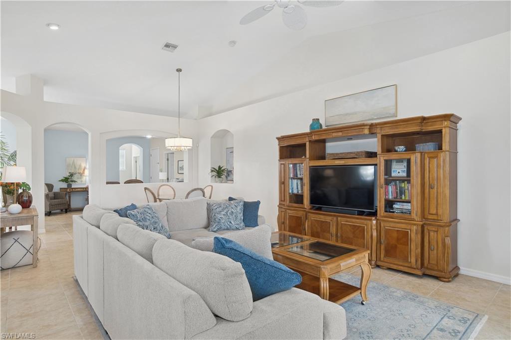 9170 Spanish Moss WAY # 822
