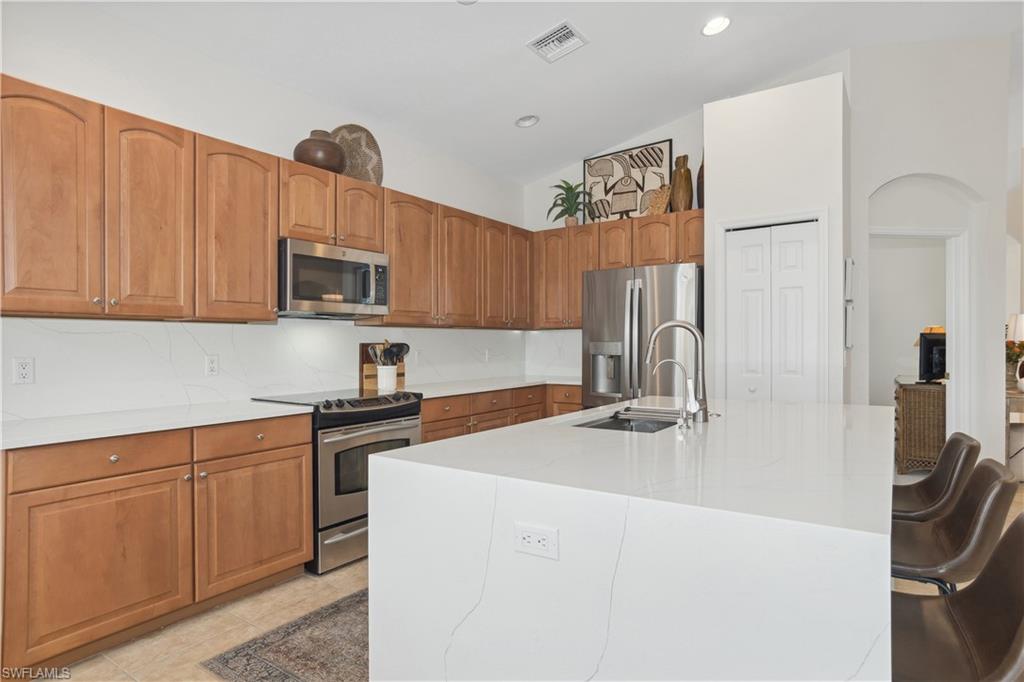 9170 Spanish Moss WAY # 822