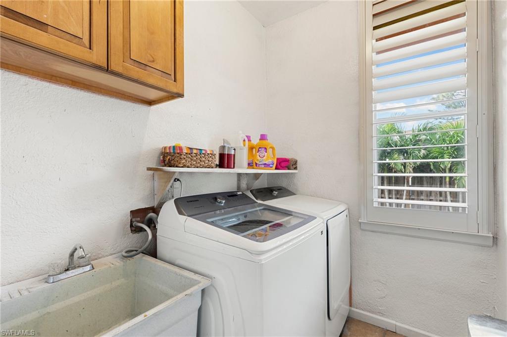 27443 Pelican Ridge CIR