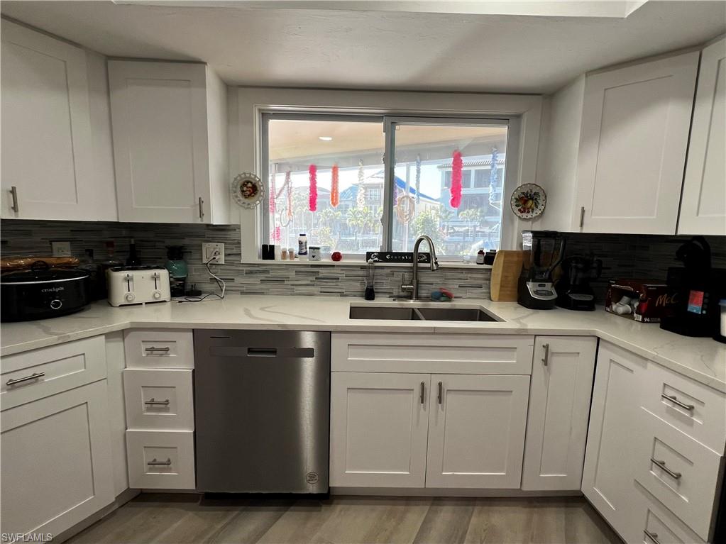 176 Heron AVE