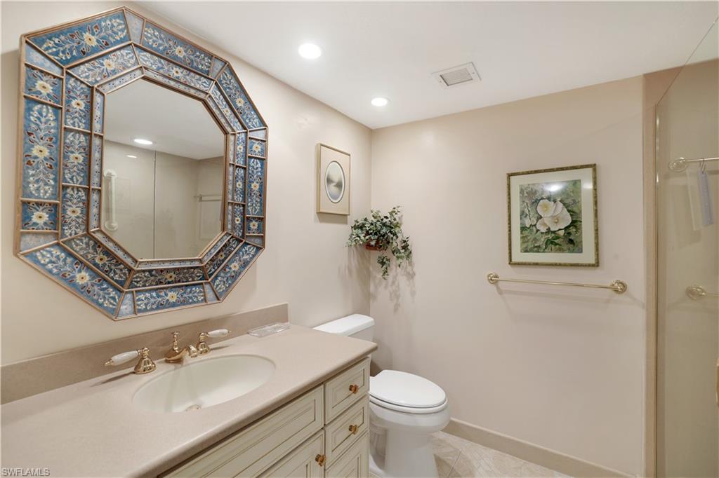 4401 Gulf Shore BLVD N # 1206