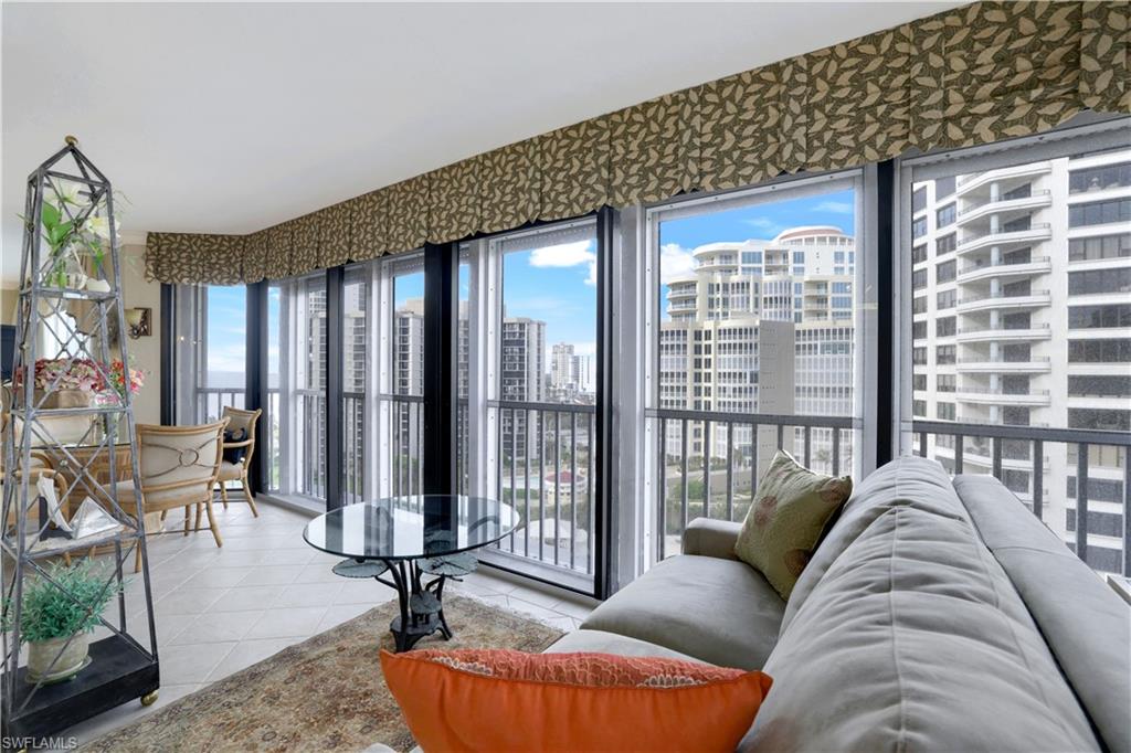 4401 Gulf Shore BLVD N # 1206