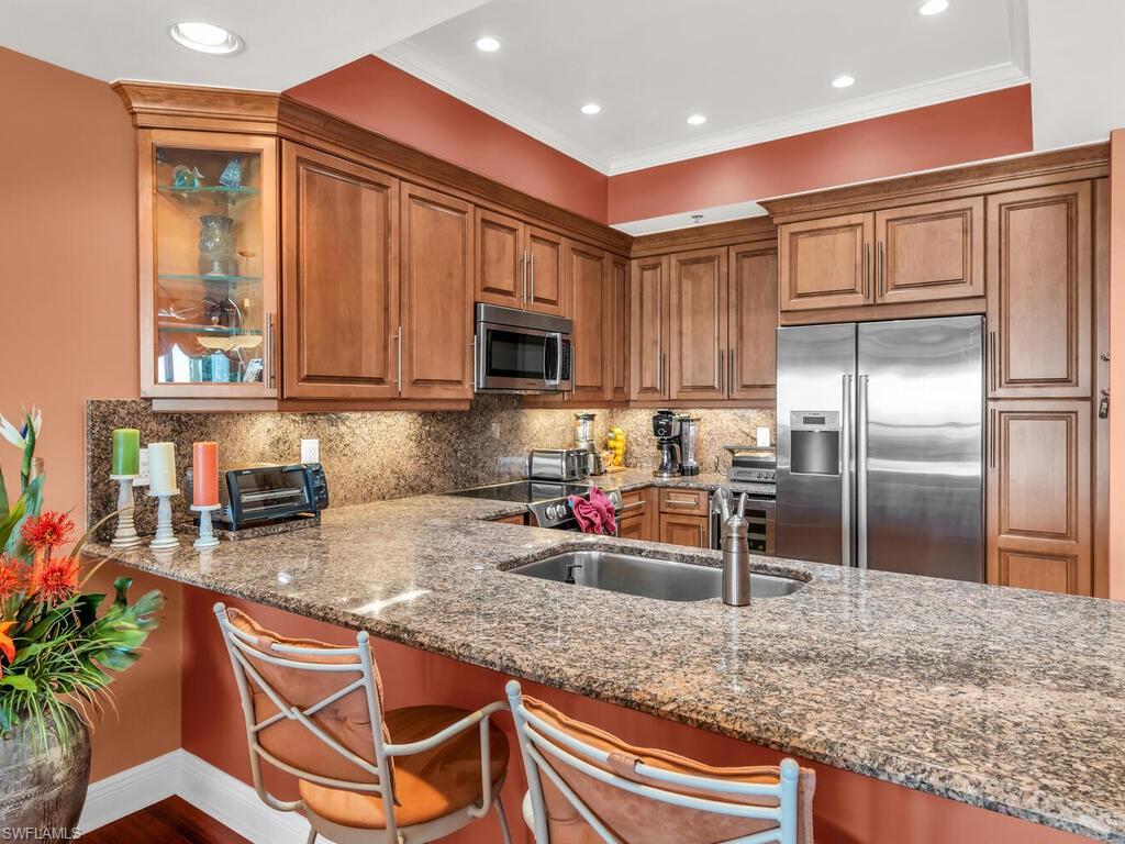 100 N Collier BLVD # 5 Unit: PH-5