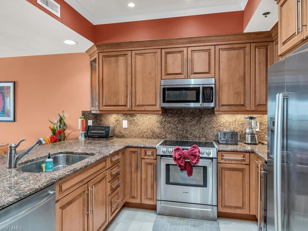 100 N Collier BLVD # 5 Unit: PH-5